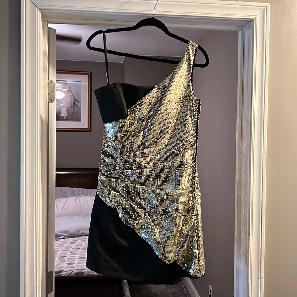 Short formal dress
